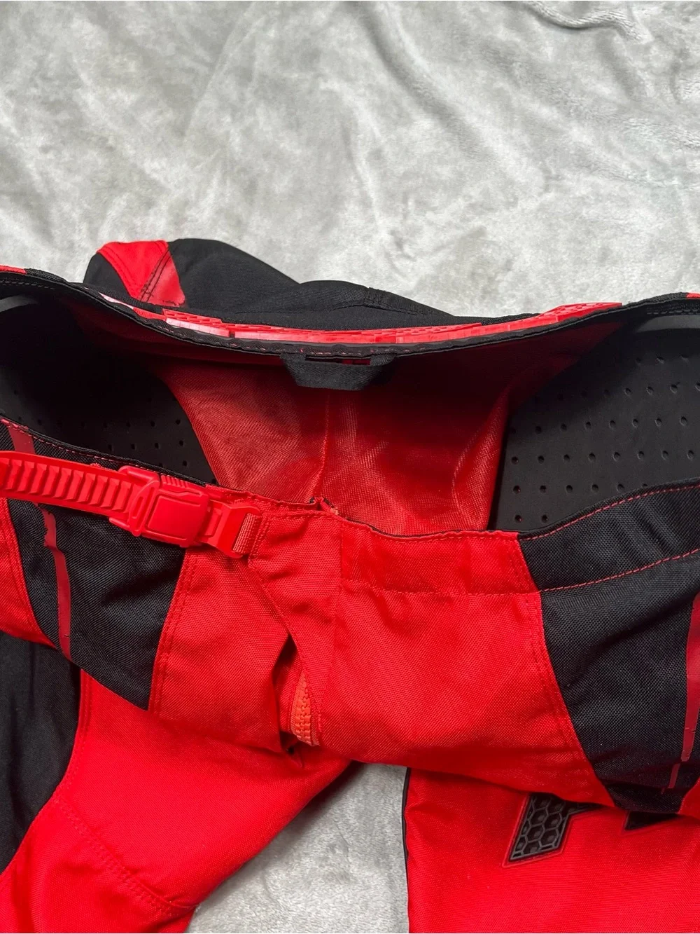 Fox Racing 180 Bike Pants Mens 32x32 Red/Black Motorcross Padded Dirt Bike
